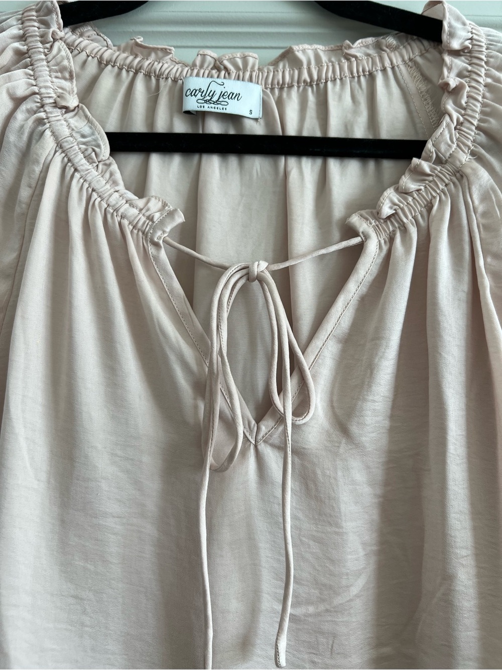 Carly Jean Los Angeles Cream Tie-Neck Peasant Blouse
